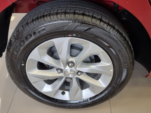Imagen 22 de 23 de Chevrolet Onix Lt Tech 5p Ph