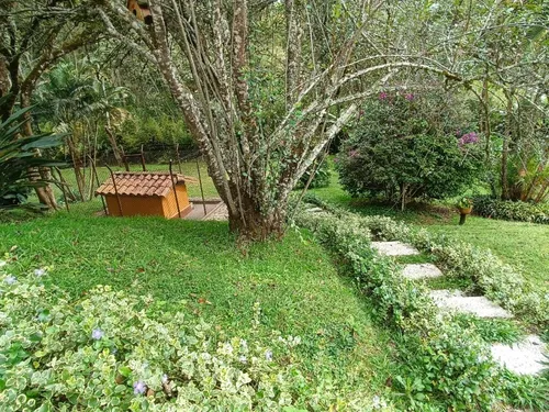 Casa En Arriendo Ubicada En Rionegro Sector Llanogrande (16007).