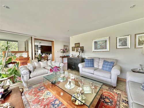 En Condominio: Los Bravos / Craighouse