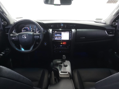 Toyota Hilux SW4 2.8 Srx 177cv 4x4 7as At