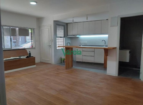 Imagen 2 de 8 de Venta Apartamento 1 Dormitorio Mas Escritorio Reciclado Con Renta Cordon Sur - Montevideo Cordon