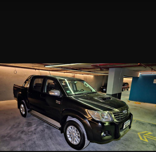 Toyota Hilux 3.0 Cd Srv Cuero 4x4 5at - A4