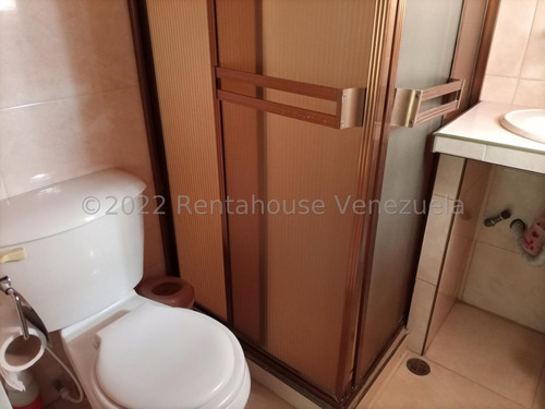 Hermoso Townhouse En Venta Ubicado En La Morita I Db 22-27402