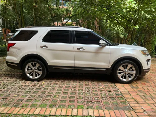 Ford Explorer 2.3 Limited 4x4