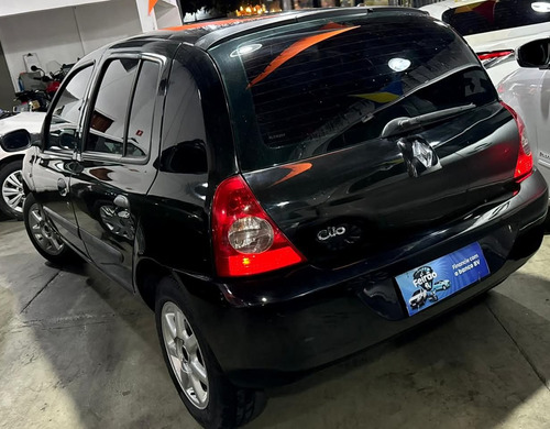 Renault Clio 1.0 16v Authentique Hi-flex 5p