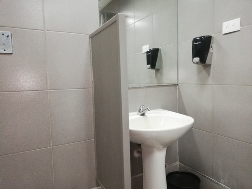 Imagen 13 de 13 de Local Comercial En Centro Comercial Buenaventura. Ndd
