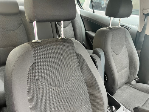 Peugeot 408 2.0 Allure 143cv