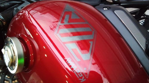 Imagen 21 de 25 de Keeway K-light 202 Benelli Store Pilar F