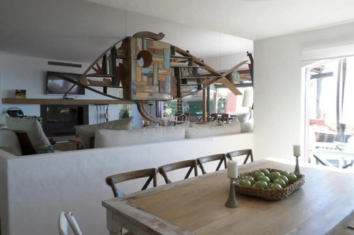 Marina Del Este Casa 33
