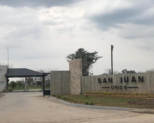 San Juan Chico - Barrio Cerrado - Lote Con Fondo A Laguna - Hudson