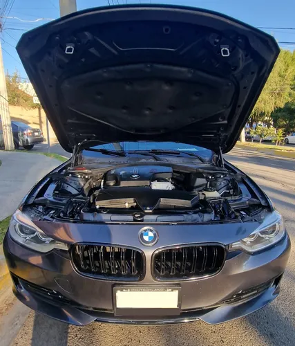 BMW Serie 3 2.0 320ia Luxury Line At