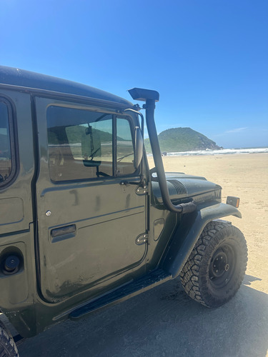 Toyota Bandeirante 3.7 Cab. Simples Longa 2p