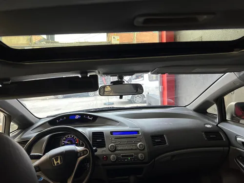 Honda Civic 1.8 Ex 4 p