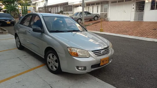 Kia Cerato 1.6 Lx
