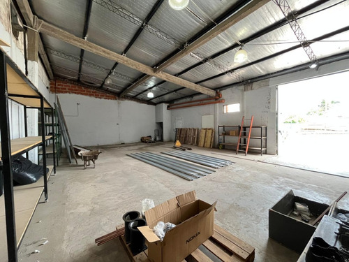 Dueño Alquila Galpon 200 M2 Cubiertos /900 M2 Libres