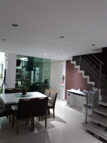 Imagem 10 de 15 de Casas - Residencial - 493