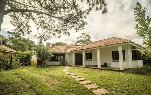 Venta De Casa 3 Dormitorios En Solana, Punta Del Este. (ref: Zen-14327)