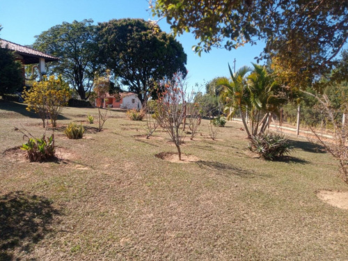 Imagem 9 de 14 de Belíssima Chácara Escriturada Com Excelente Topografia