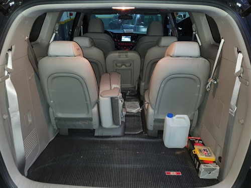 Kia Carnival Premium 3 Años Gtia 11 Asientos Iva 10.5