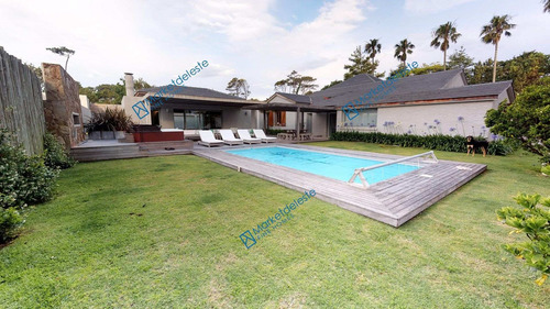 Playa Mansa - Tour 3d