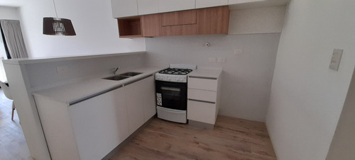 Imagen 2 de 13 de Depto 2 Amb A Estrenar C/dormitorio En Suite Y Balcón