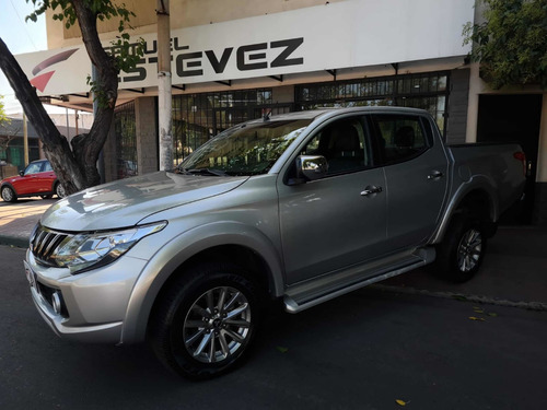 Imagen 6 de 11 de Mitsubishi L200 2018 2.4 Di-d High Power 181cv Cuero