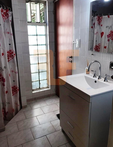 Imagen 10 de 15 de Casa En Venta 3 Dormitorios- Av. Santa Ana 3681