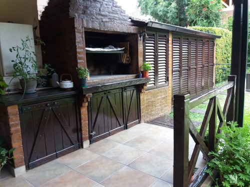 Venta Chalet 6 Amb. En Ciudad Jardín - Of. 4424