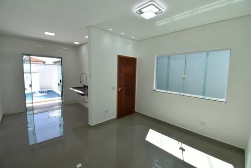 Casa Com Piscina À Venda Na Deslumbrante Praia De Peruíbe.