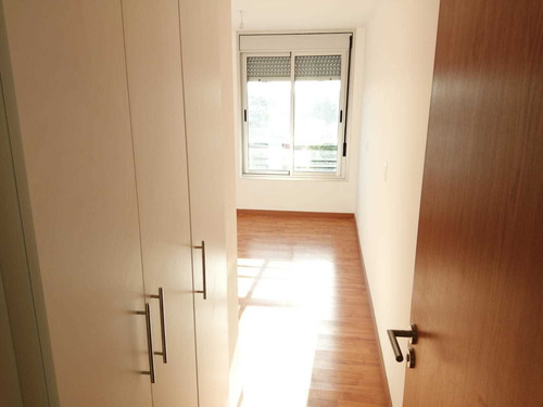 Venta Apartamento 2 Dormitorios Tres Cruces Altos De Bulevar Con Garaje Incluido