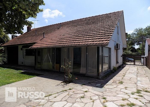 Importante Chalet 7 Amb. C/ Piscina & Quincho