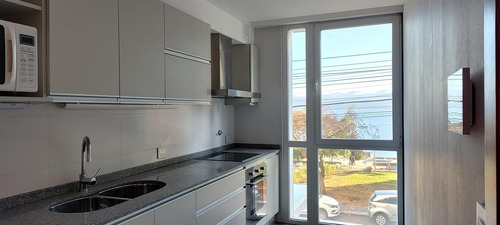 Departamento En Venta En Bariloche. Vista Al Lago. Cochera. Gimnasio Salón.