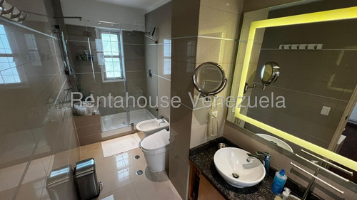 Espectacular Apartamento En Colinas De Valle Arriba! #25-18508 Ricardo Romero