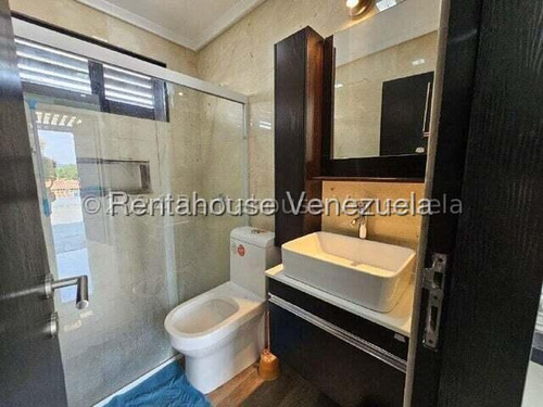 Maribel Morillo Asesor Inmobiliario De Rentahouse Vende Fabulosa Y Moderna; Casa Duplex; Recien Remodelada; Conjunto Privado; Cercano A La Intercomunal De Cabudare Lara