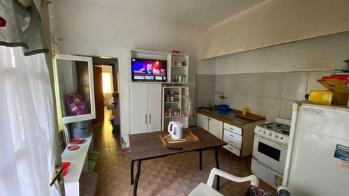 Casa + Dos Dptos Barrio 9 De Julio