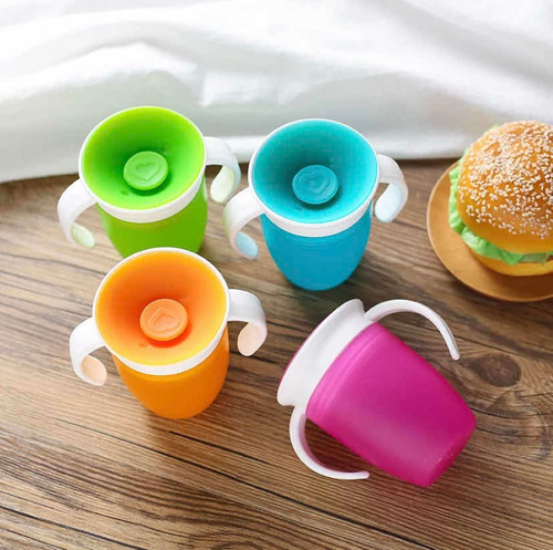 Imagen 3 de 6 de Vaso 360° Antiderame Ideal Niño Y Bebe No Mas Agua Derramada