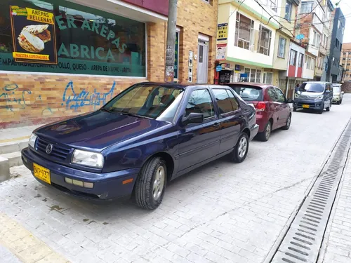 Volkswagen Vento 1.8 Cl