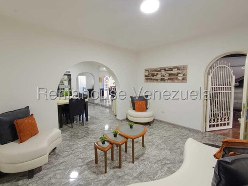 25-13114 Casa En Venta, Urb. Lourdes, Maracay Mord