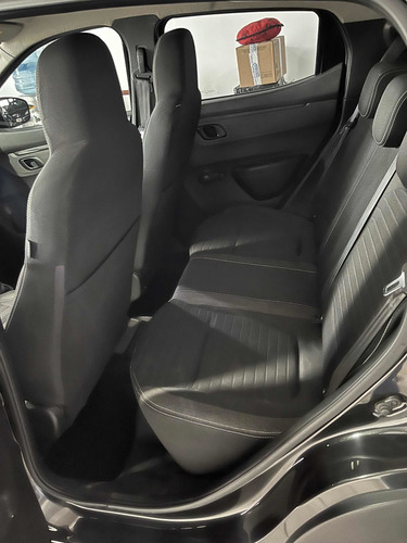 Imagen 8 de 12 de Renault Kwid 2018 1.0 Sce 66cv Intense