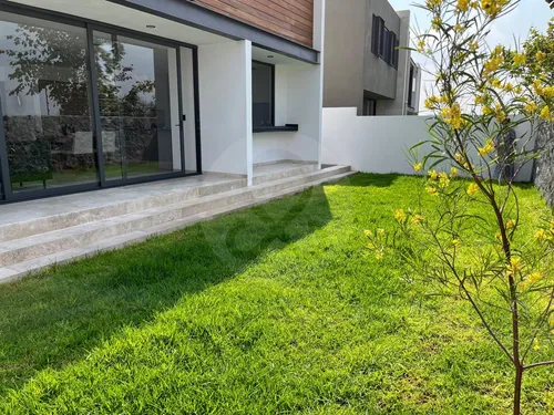 Casa En Condominio En Venta En Fraccionamiento Residencial El Refugio