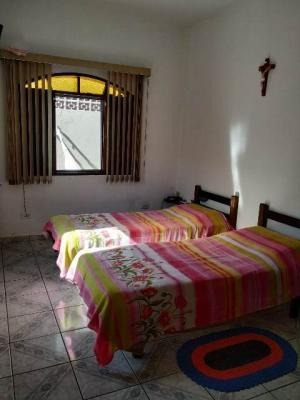 Imagem 2 de 14 de Casas À 60m Do Mar, Com 3 Quartos Em Itanhaém. | 6866-pc