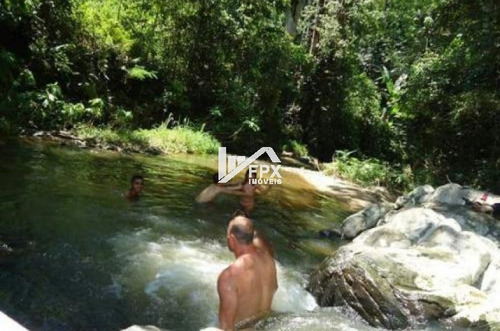 Chácara Com Suíte, Piscina E Lago Em Pedro De Toledo - Ch048