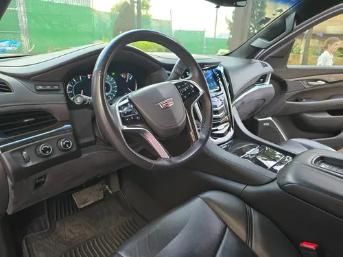 Cadillac Escalade 6.2 Plinum 4x4 At