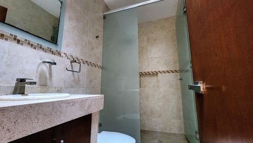Casa En Renta De 1 Planta En Residencial Misión San Jerónimo, 2 Hab.
