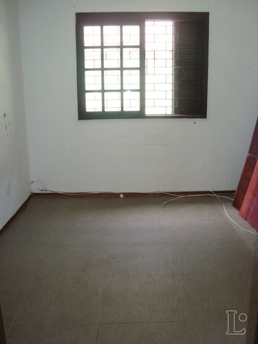Casa Em Tristeza Com 4 Dormitórios - Lu273470