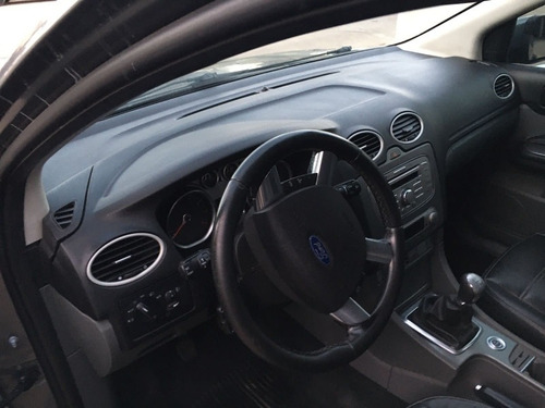 Imagen 9 de 12 de Ford Focus Ghia