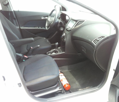 Hyundai Hb20x 1.6 16v Style Flex 4p Automático