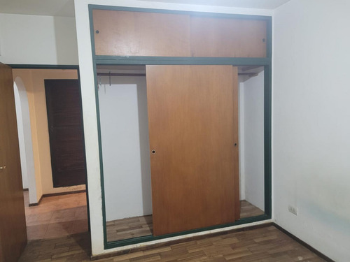 Ciudad Jardin Alquilo Departamento De 2 Amb Con Cochera F: 8894