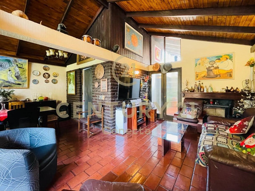 Imagen 12 de 21 de Venta De Casa En La Reina