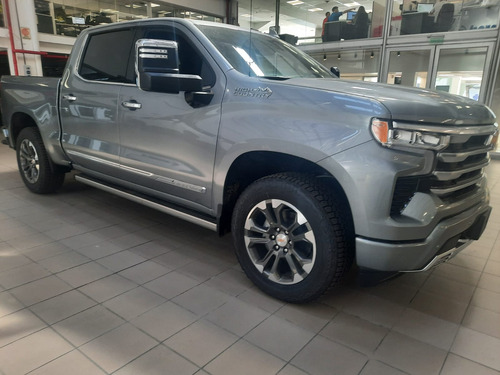 Chevrolet Silverado 5.3 V8 High Country